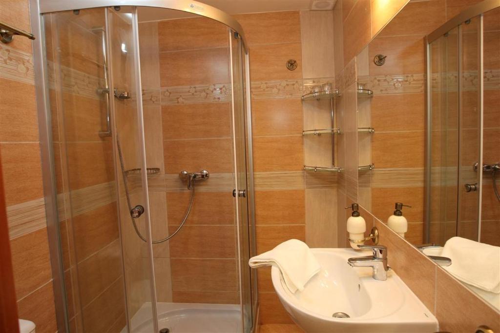 Egri Korona Borház és Wellness Hotel Demjén Exterior foto